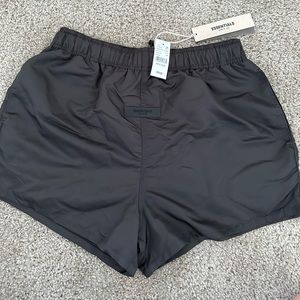 Fear of God ESSENTIALS Men’s Running Shorts 2022